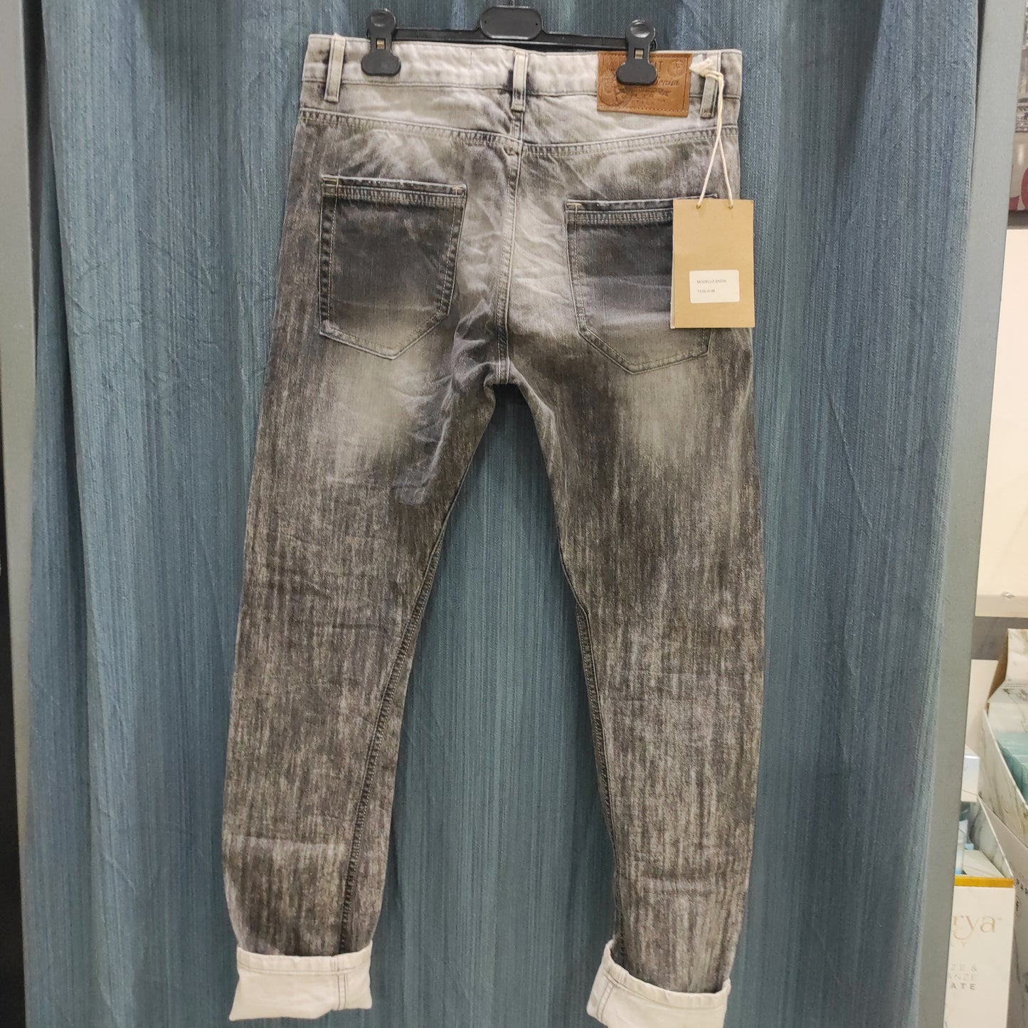 Jeans uomo grigio vintage Outfit